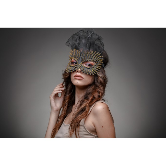 Black Masquerade masks with gold glitter for woman and man for Ball mask, Mardi gras mask, party mask, for Halloween, Carnival