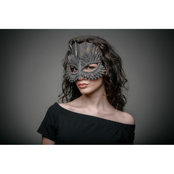 Masquerade mask Black&gold dragon unisex