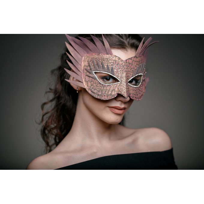 Dragon Masquerade mask woman having leather-like embossing covered and rhinestones 